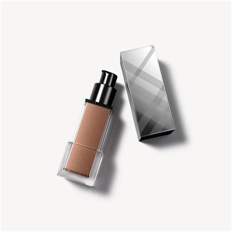 burberry fresh glow luminous highlighting powder golden radiance|Burberry Golden Radiance No. 02 Fresh Glow Luminous Fluid.